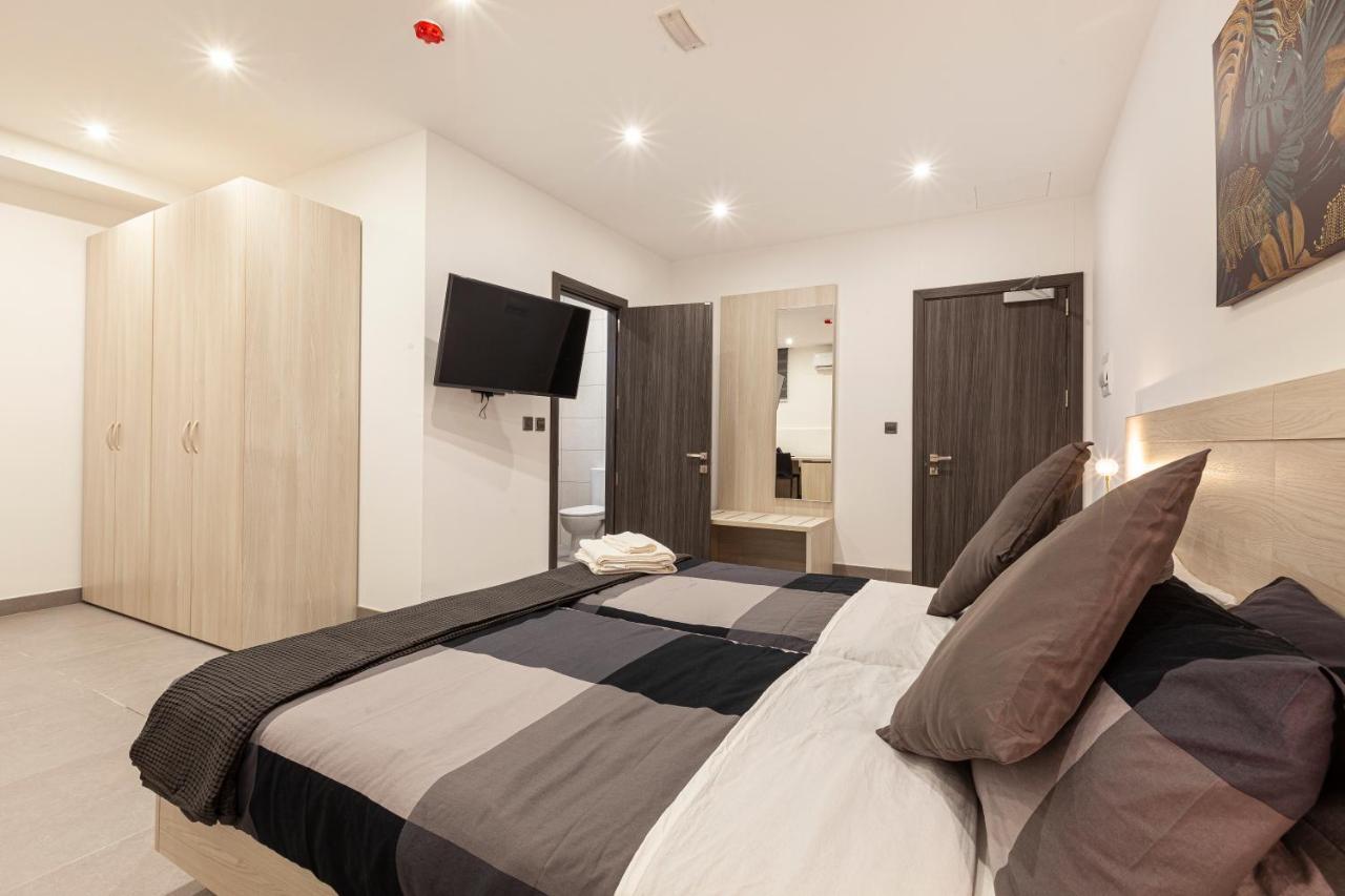 Charming,Comfortable And Centrally Located Group Accomodation Gzira Exterior foto